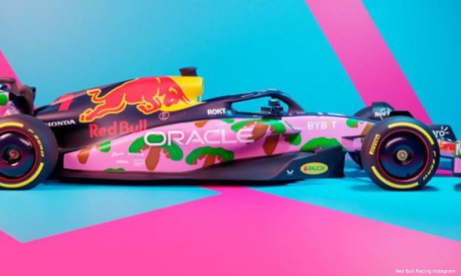 Verstappen and Perez in action with special RB19 livery at Miami GP